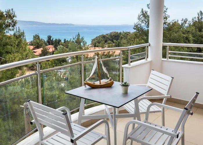 Meli Boutique Aparthotel 4*