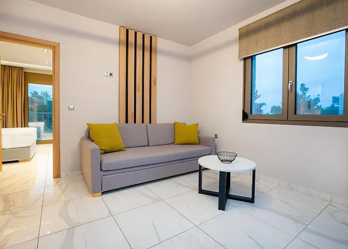 Meli Boutique Aparthotel 4*